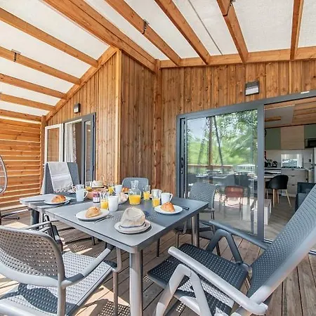Le Sorlut Campsite Cozes